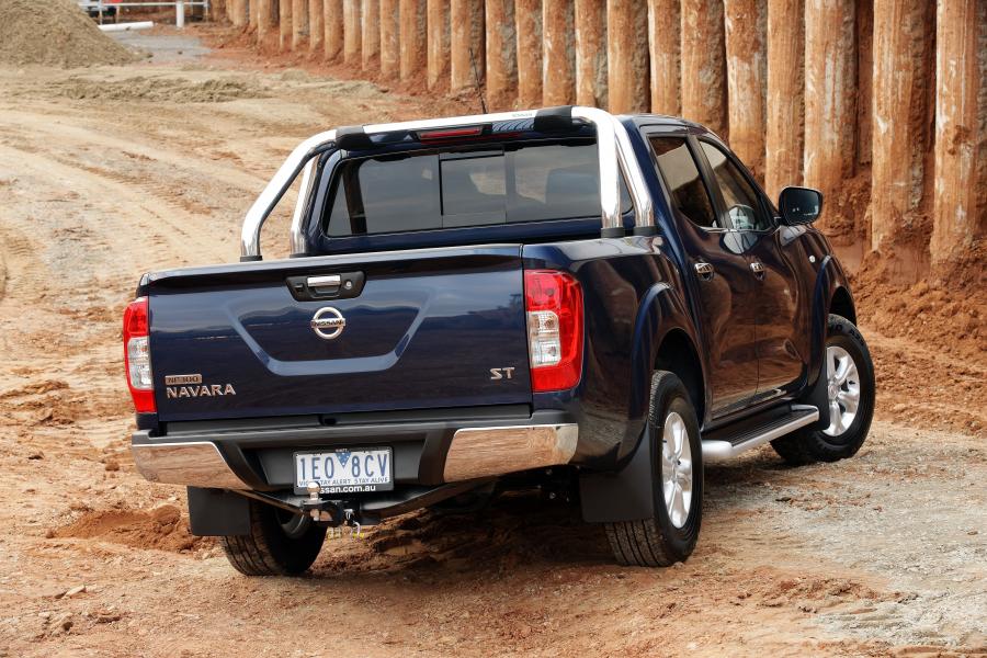  Nissan NP300 Navara Double Cab 2015 года  (AU) (фото 11 из 30)